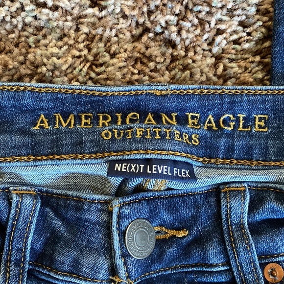 29x32 American Eagle Slim Straight distressed jeans - Picture 5 of 7
